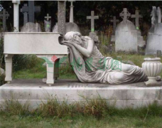 墓碑也需要特色？？？？？盘货天下上最具创意的墓碑